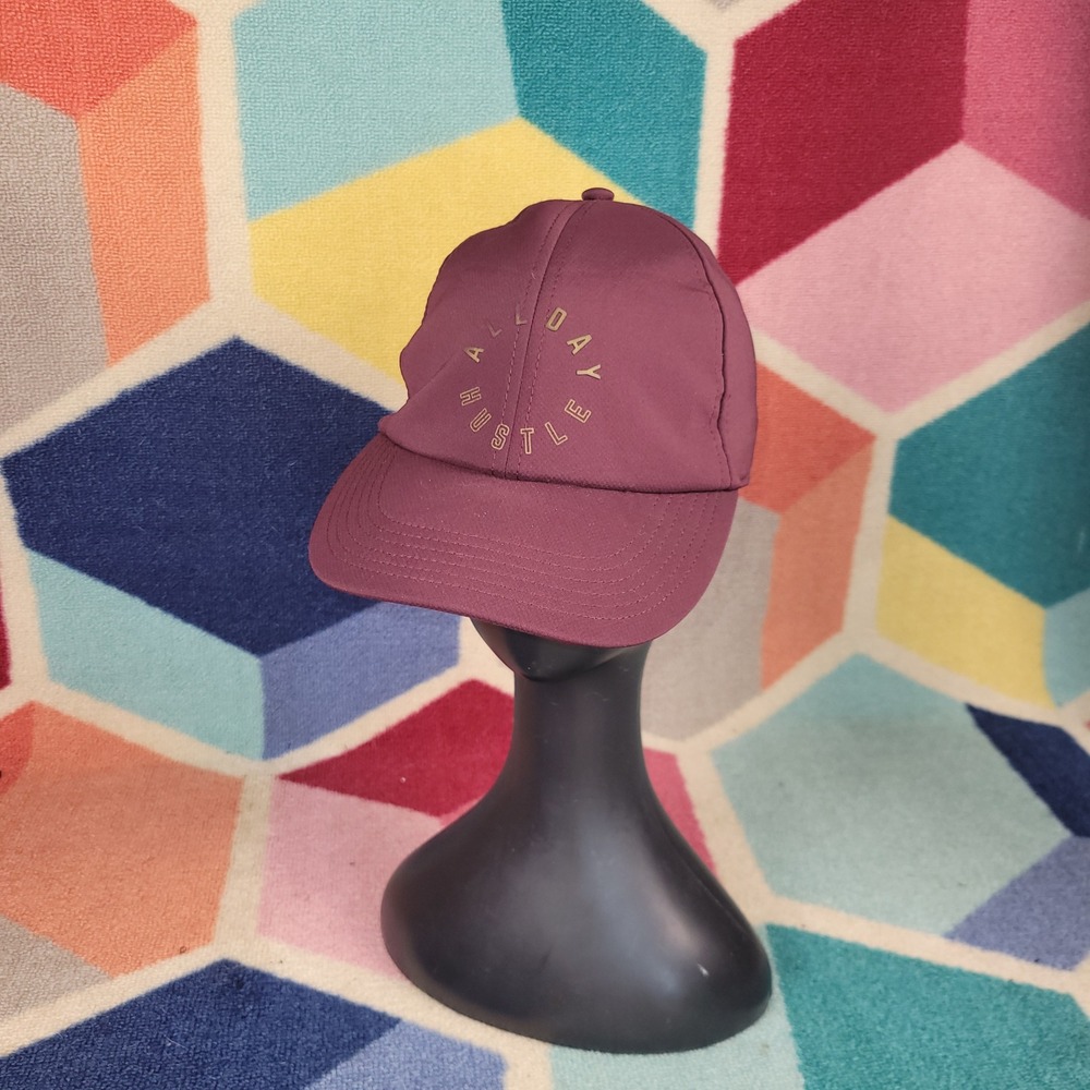 Under‎ Armour Project Rock All Day Hustle Hat Maroon Gold Brahma Bull Cap